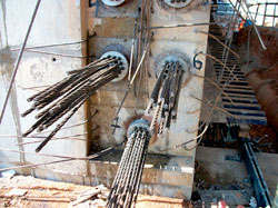 Protensão de cabos de aço