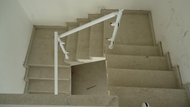 Resultado de imagem para largura para escada de 2 lances  Projeto de escada,  Escada de concreto armado, Escadas de concreto